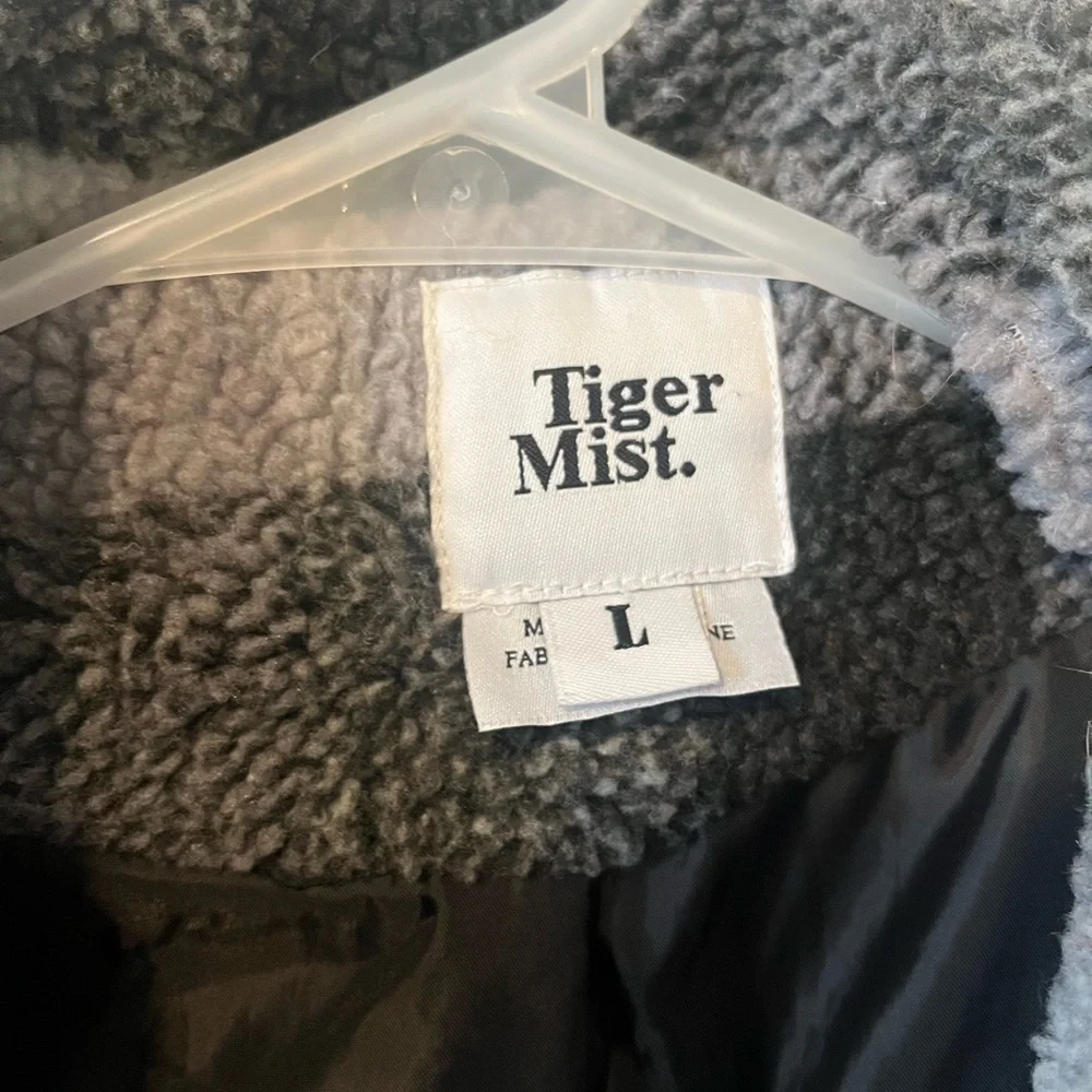 Tiger Mist Gray Sherpa Jacket - Picture 2 of 5